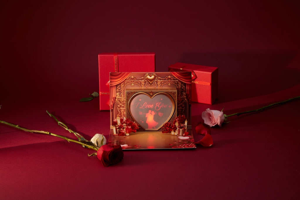 3D Pop-Up Musical Projection Card – Romantic "I Love You" Gold-Foil Keepsake for Her